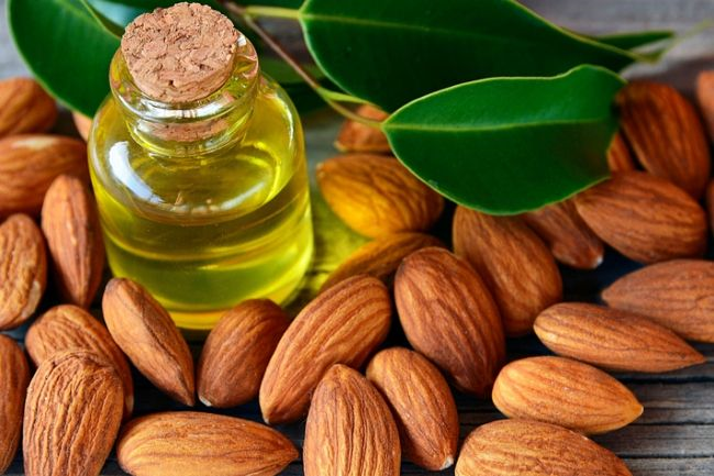ALMOND OIL SKIN HEALTH SUPERSTAR